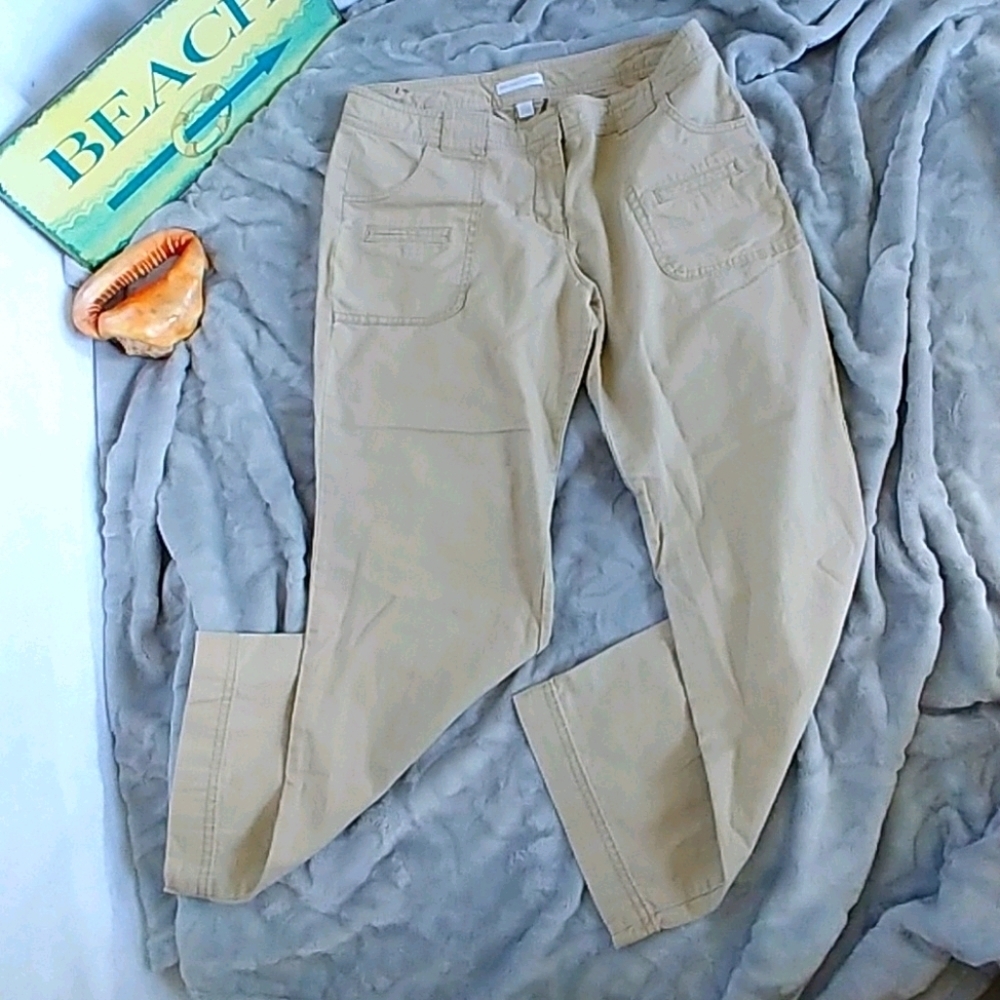 New York & Company Khaki Capri Pants